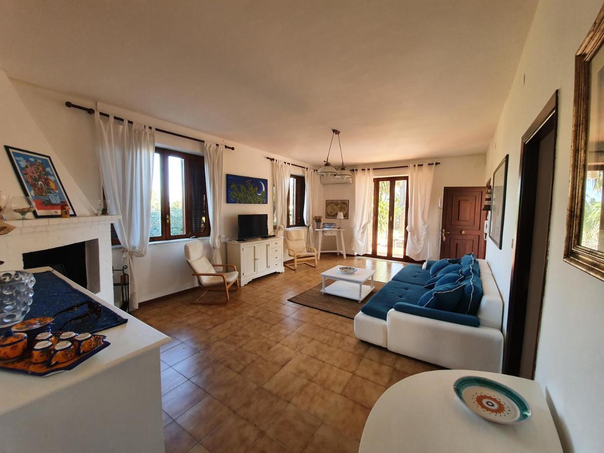 Villa Mariella Carini Bagian luar foto