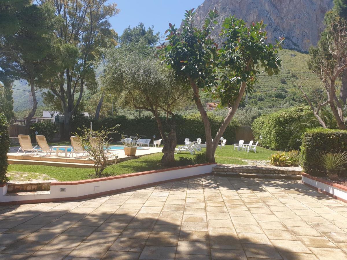 Villa Mariella Carini Bagian luar foto